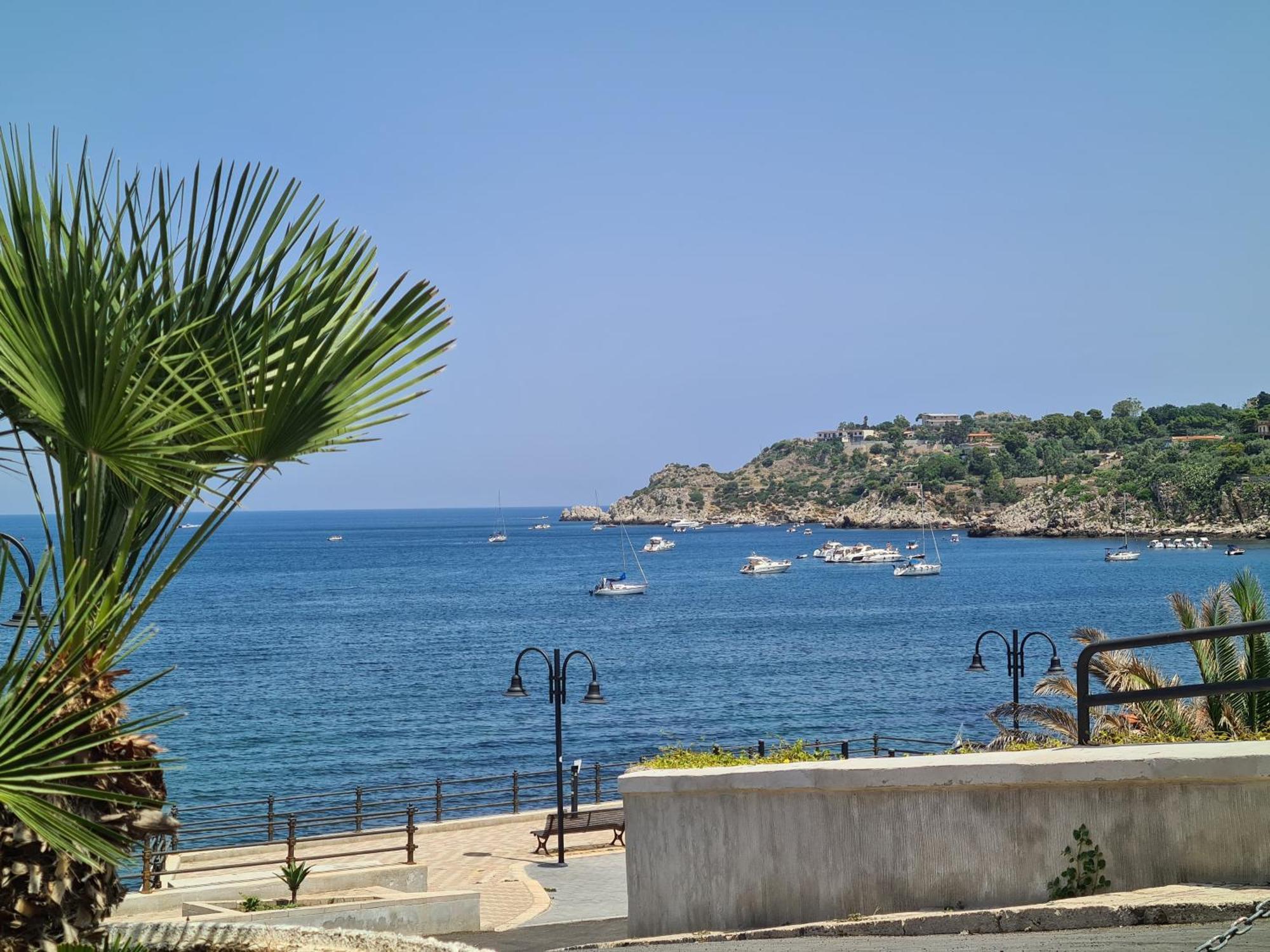 Sea Room Aspra B&B Багерия Екстериор снимка