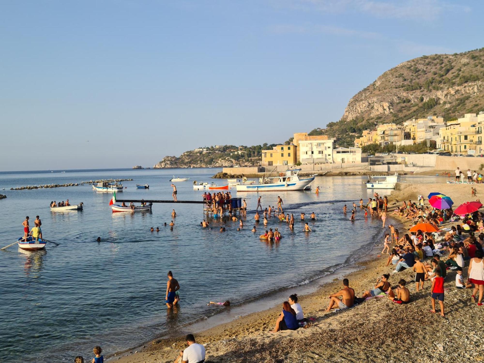 Sea Room Aspra B&B Багерия Екстериор снимка